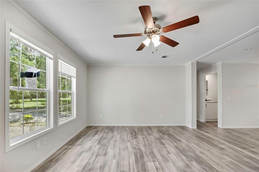 Spacious, unfurnished interior of a new home in , Hernando (Image 27).