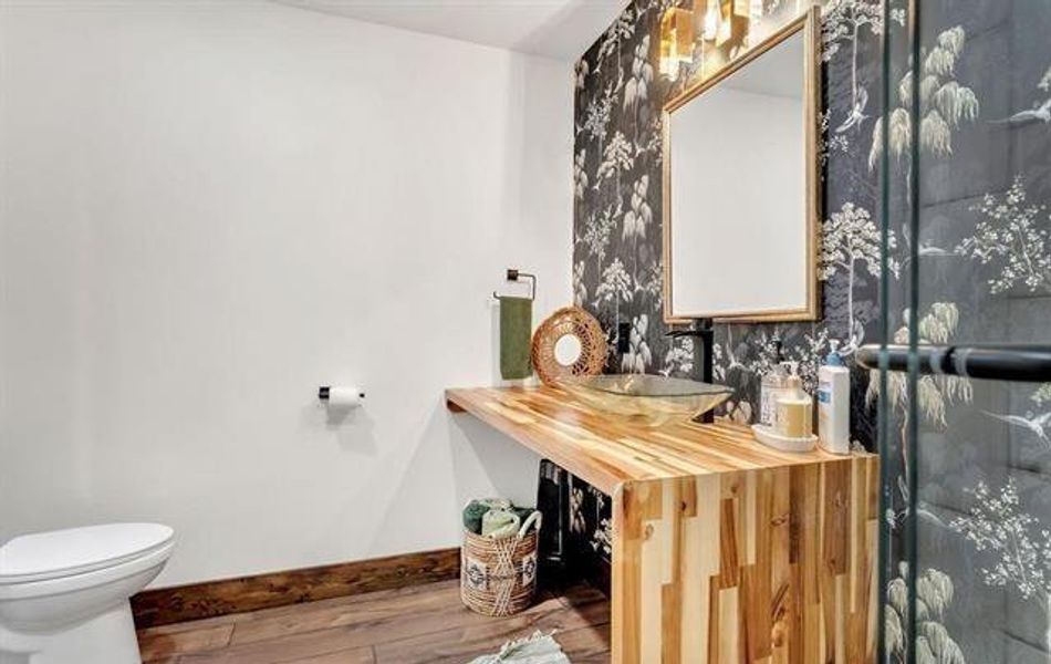 Furnished interior view inside a new home in , Lindale (Image 8).