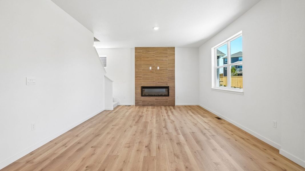Spacious, unfurnished interior of a new home in Trails at Crowfoot, Parker (Image 10).