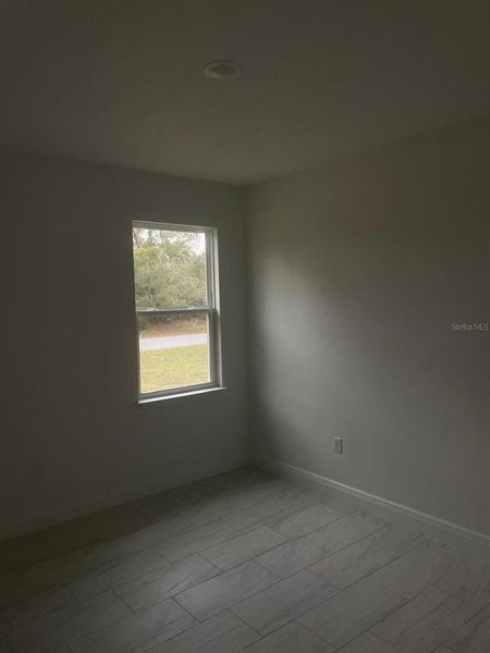 Spacious, unfurnished interior of a new home in , Ocala (Image 3).