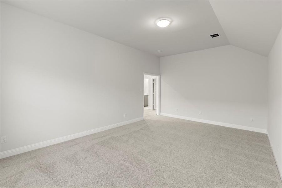 Spacious, unfurnished interior of a new home in Mercer Meadows, Royse City (Image 21). Spacious, unfurnished interior of a new home in Mercer Meadows, Royse City (Image 21).