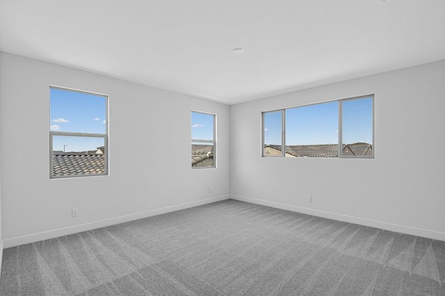 Spacious, unfurnished interior of a new home in Verdin, Phoenix (Image 21).