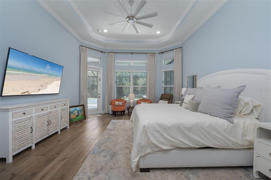 Furnished interior view inside a new home in , Sarasota (Image 39).