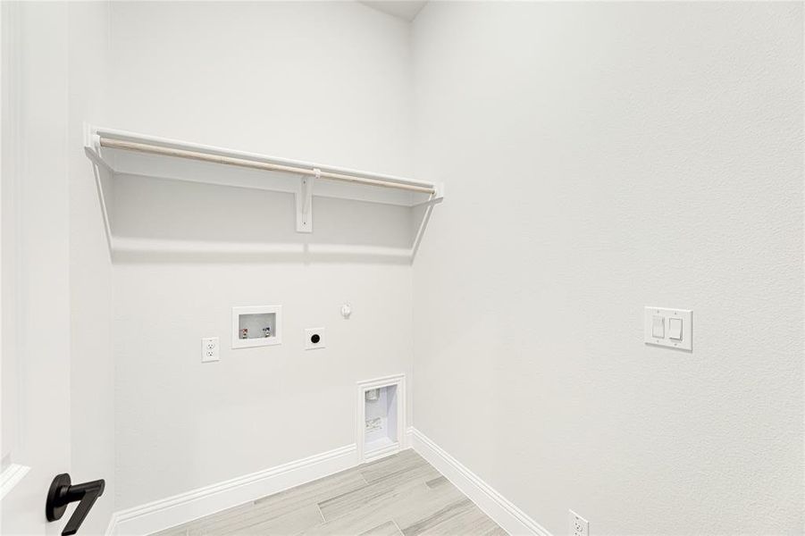 Spacious, unfurnished interior of a new home in Grand Heritage, Lavon (Image 16).