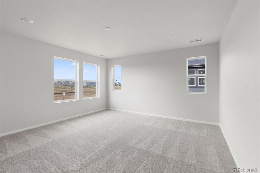 Spacious, unfurnished interior of a new home in , Brighton (Image 32).