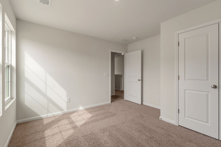 Spacious, unfurnished interior of a new home in Mayfair Village, Spartanburg (Image 27).
