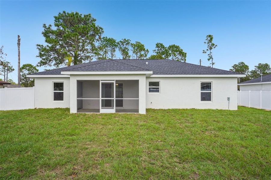 Exterior details and patio area of a home in , Ocala (Image 30).
