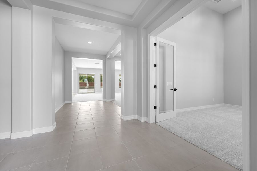 Spacious, unfurnished interior of a new home in Ellsworth Ranch, Queen Creek (Image 41). Spacious, unfurnished interior of a new home in Ellsworth Ranch, Queen Creek (Image 41).