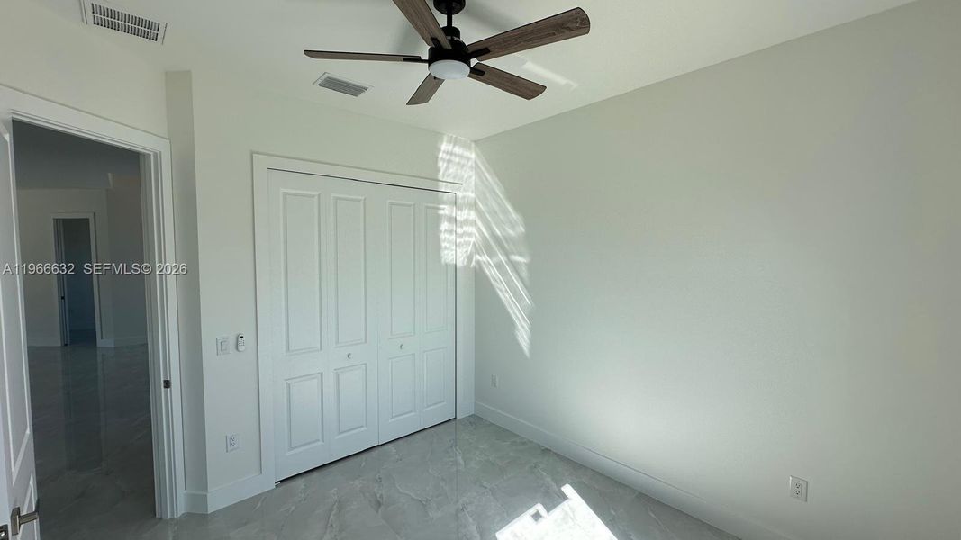 Spacious, unfurnished interior of a new home in , Lehigh Acres (Image 19).
