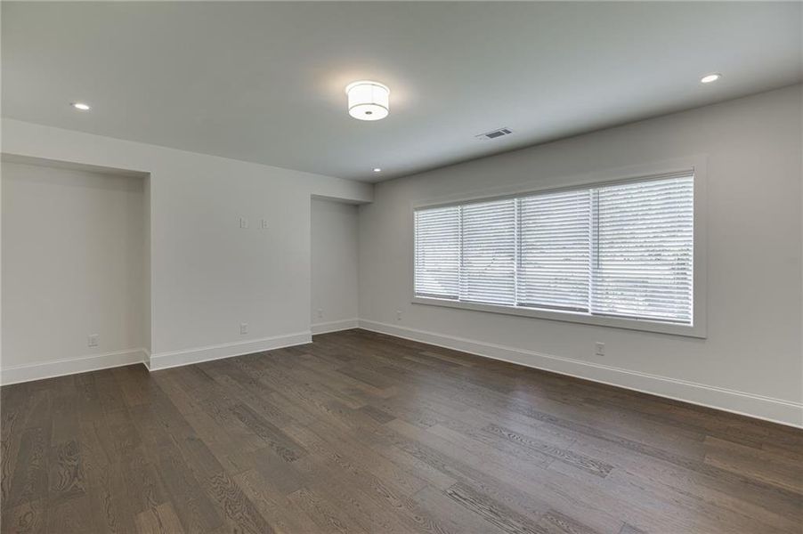Spacious, unfurnished interior of a new home in , Buford (Image 54).
