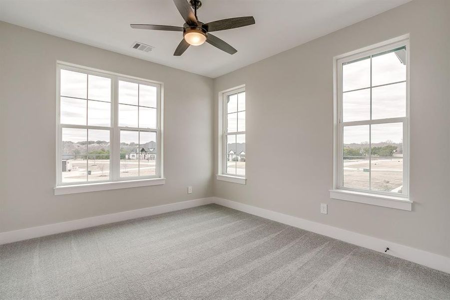 Spacious, unfurnished interior of a new home in , Granbury (Image 35).