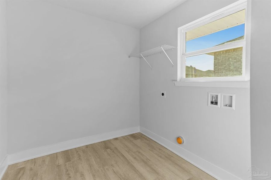 Spacious, unfurnished interior of a new home in Pecan Valley, Cantonment (Image 12). Spacious, unfurnished interior of a new home in Pecan Valley, Cantonment (Image 12).