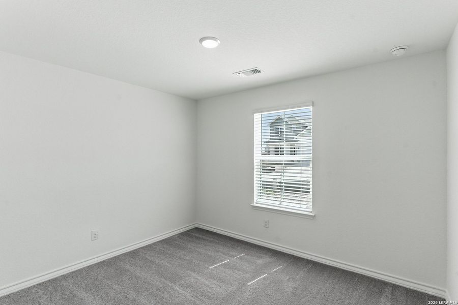 Spacious, unfurnished interior of a new home in Lily Springs, Seguin (Image 14).