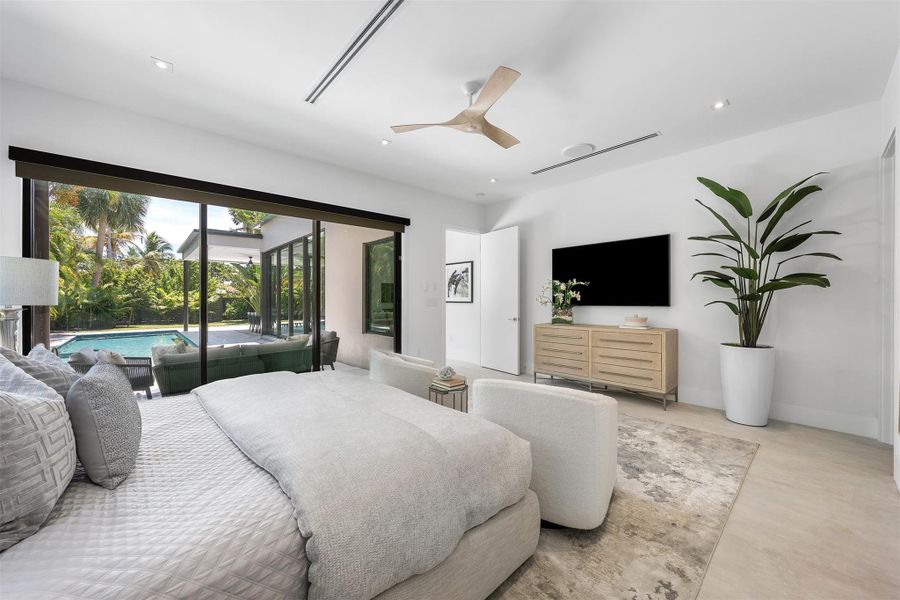 Furnished interior view inside a new home in , Fort Lauderdale (Image 15).