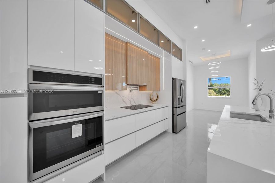 Furnished interior view inside a new home in , Lehigh Acres (Image 10).