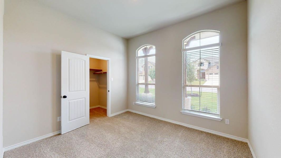 Spacious, unfurnished interior of a new home in Sterling Meadows, Salado (Image 25).