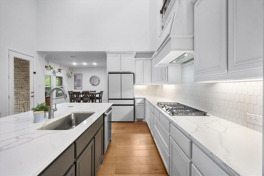 Furnished interior view inside a new home in Gideon Grove, Rockwall (Image 16).
