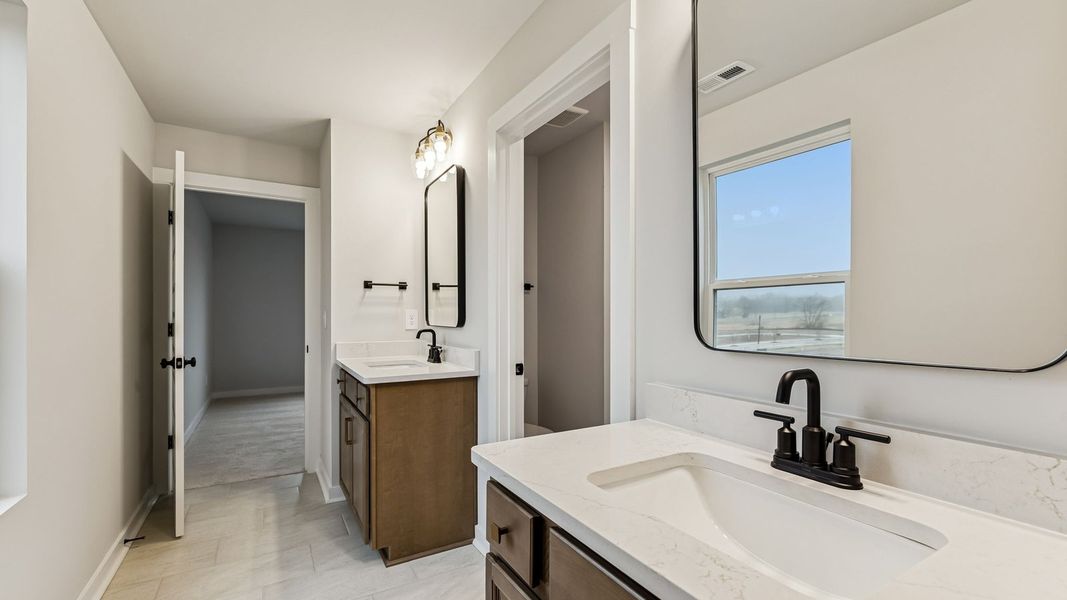 Representative furnished interior of a home built from the Stonebrook  II by D.R. Horton in Pottsview, Smyrna (Image 17).