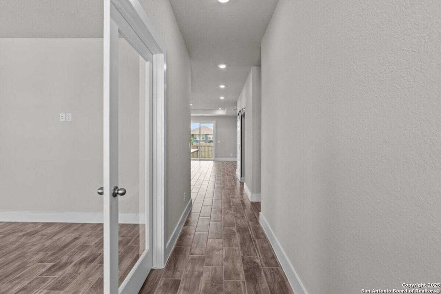 Spacious, unfurnished interior of a new home in Skybrooke, Live Oak (Image 21). Spacious, unfurnished interior of a new home in Skybrooke, Live Oak (Image 21).