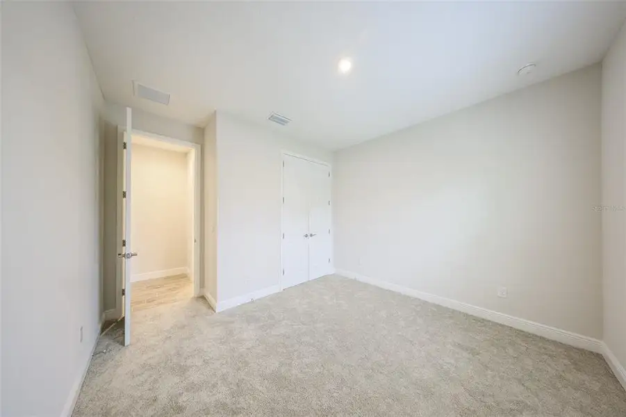 Spacious, unfurnished interior of a new home in Triple Creek, Riverview (Image 22).