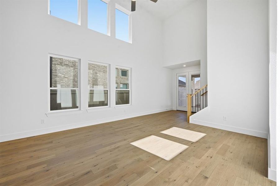 Spacious, unfurnished interior of a new home in Pecan Square, Northlake (Image 11).
