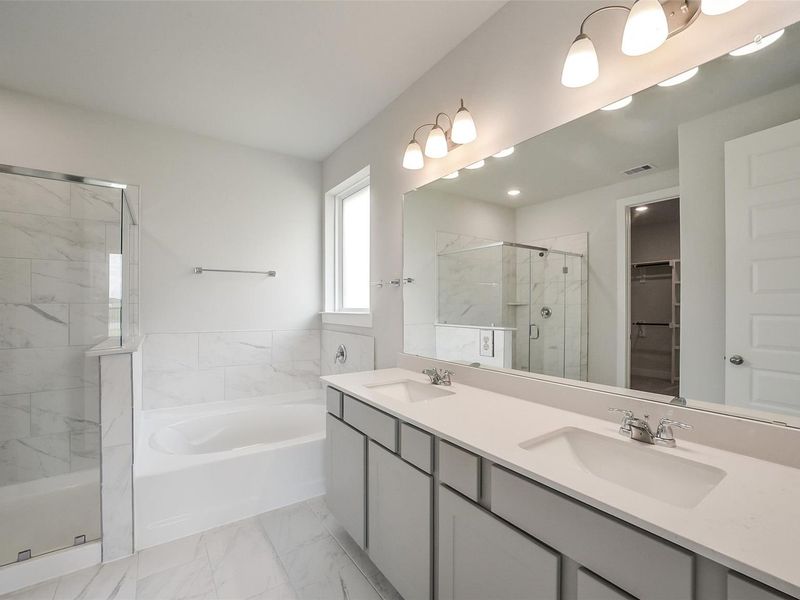 Furnished interior view inside a new home in Sierra Vista, Rosharon (Image 8).