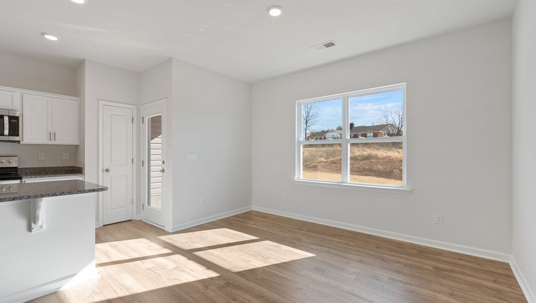 Spacious, unfurnished interior of a new home in Brookside Ridge Townhomes, Greer (Image 14).