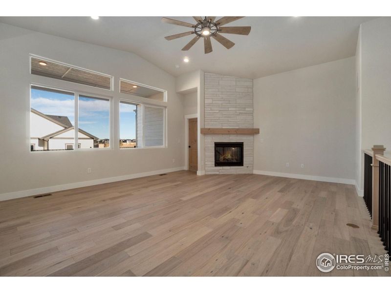 Large Living Room with Gas Fireplace