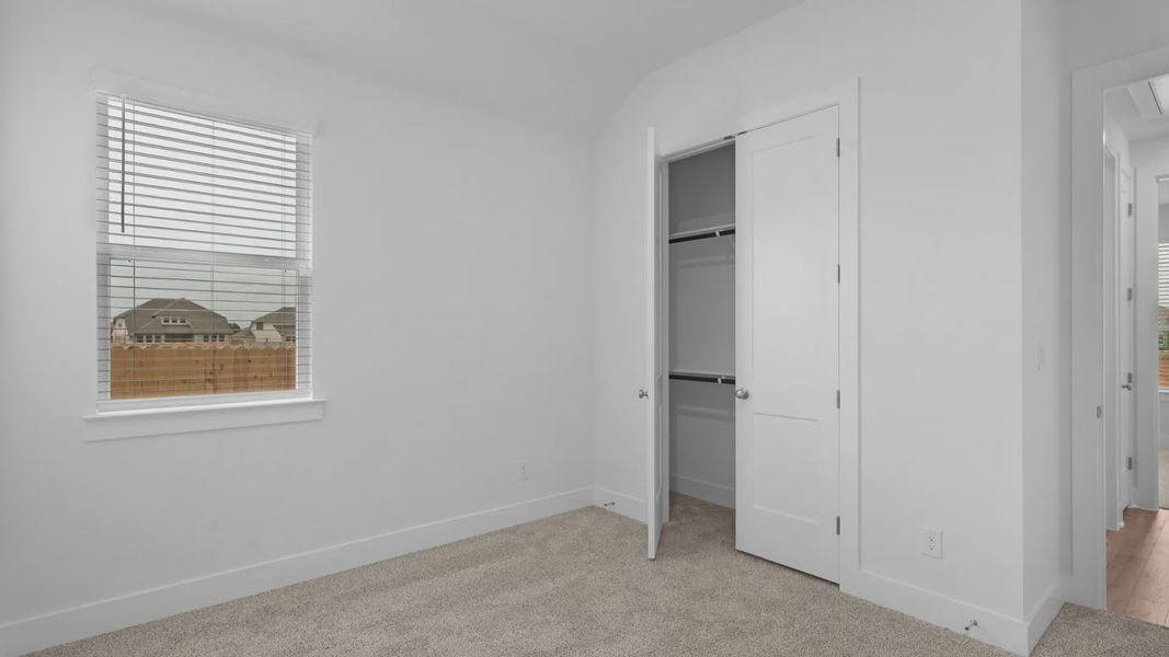 Spacious, unfurnished interior of a new home in Santa Rita Ranch, Liberty Hill (Image 11).