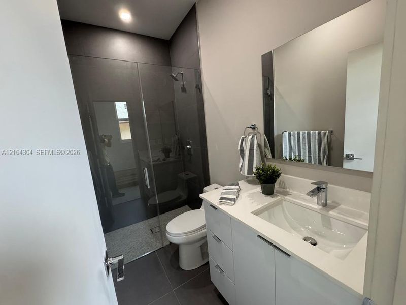 Furnished interior view inside a new home in , Fort Lauderdale (Image 10).