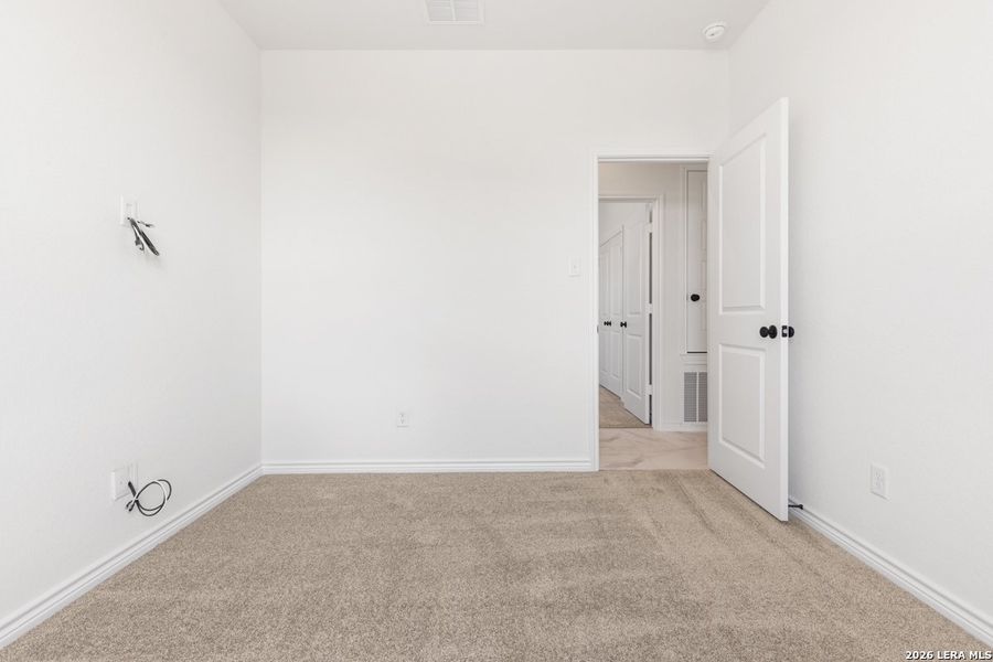 Spacious, unfurnished interior of a new home in Punta Verde, Converse (Image 19).