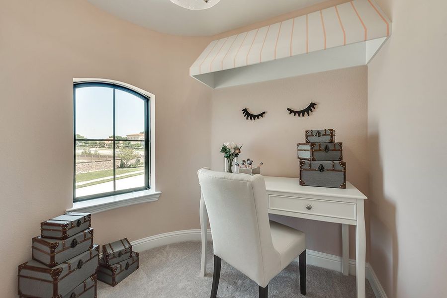 Representative furnished interior of a home built from the Grand Heritage by Grand Homes in Grand Oaks, Celina (Image 27).