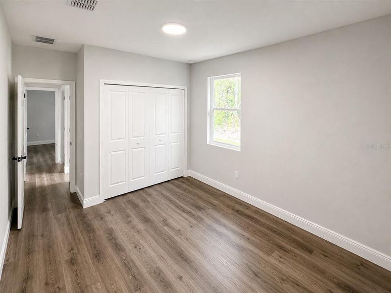 Spacious, unfurnished interior of a new home in , Ocala (Image 18).