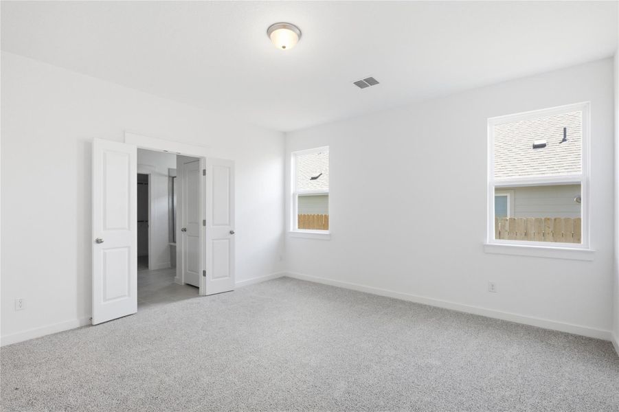 Spacious, unfurnished interior of a new home in Creeks Crossing, Elgin (Image 15). Spacious, unfurnished interior of a new home in Creeks Crossing, Elgin (Image 15).