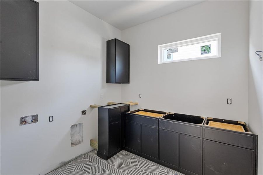 Furnished interior view inside a new home in , Duluth (Image 8).