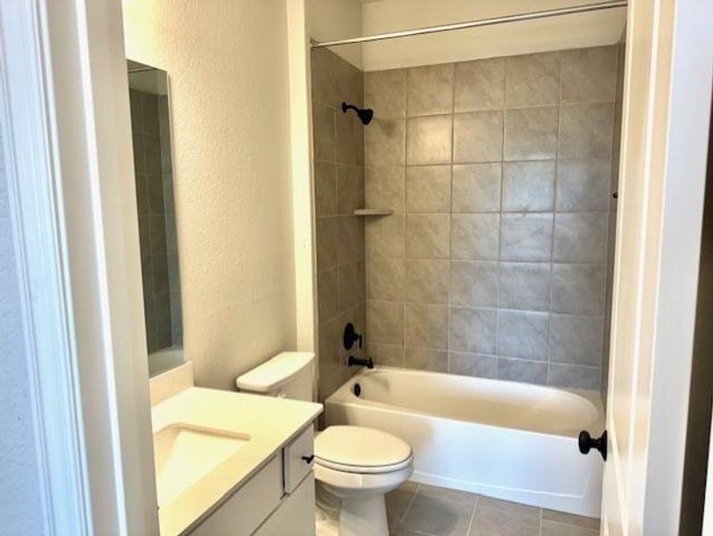 Furnished interior view inside a new home in Heritage, Dripping Springs (Image 10). Furnished interior view inside a new home in Heritage, Dripping Springs (Image 10).