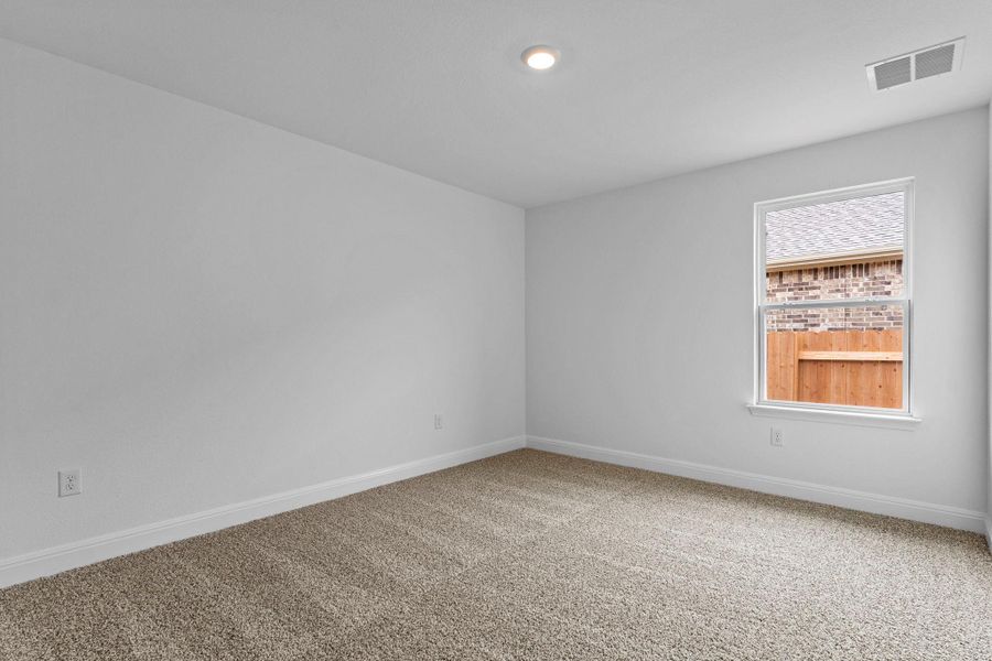 Spacious, unfurnished interior of a new home in Riverview, Georgetown (Image 12).