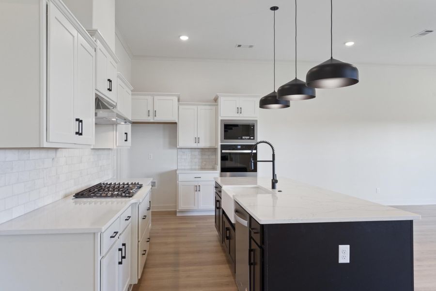 Furnished interior view inside a new home in White Oak, Arlington (Image 8).