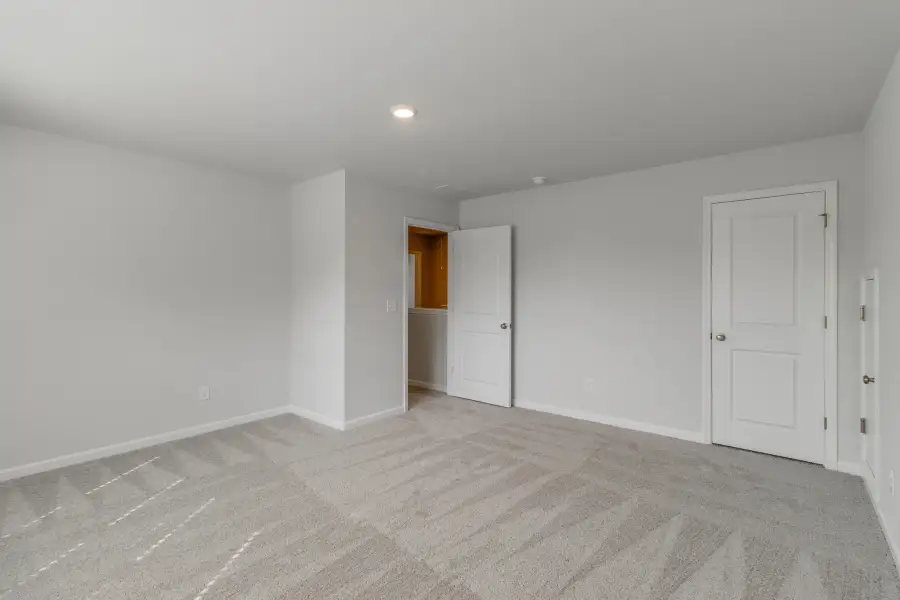 Spacious, unfurnished interior of a new home in Killians Crossing, Blythewood (Image 28). Spacious, unfurnished interior of a new home in Killians Crossing, Blythewood (Image 28).