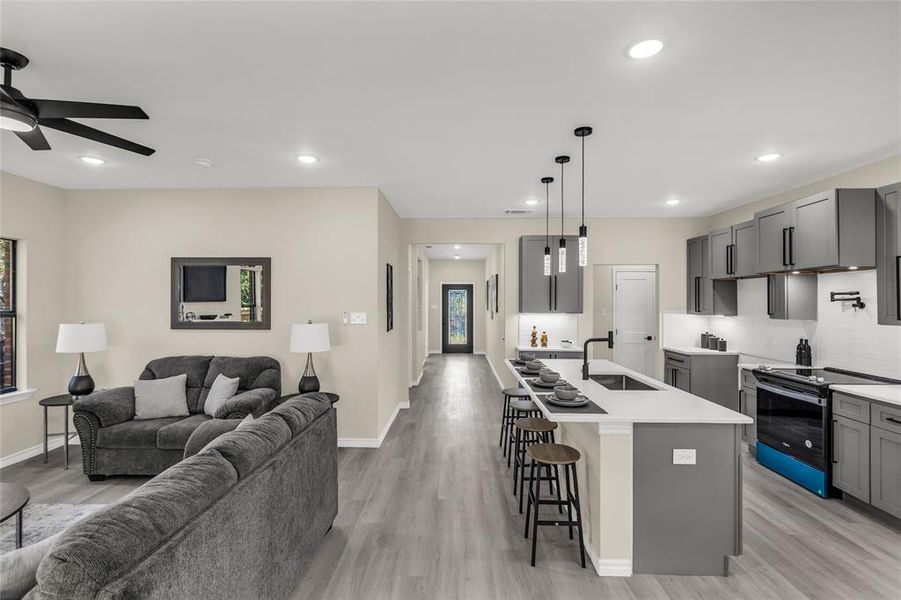 Furnished interior view inside a new home in , Gun Barrel City (Image 11).