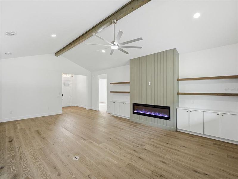 Spacious, unfurnished interior of a new home in , St. Cloud (Image 74).