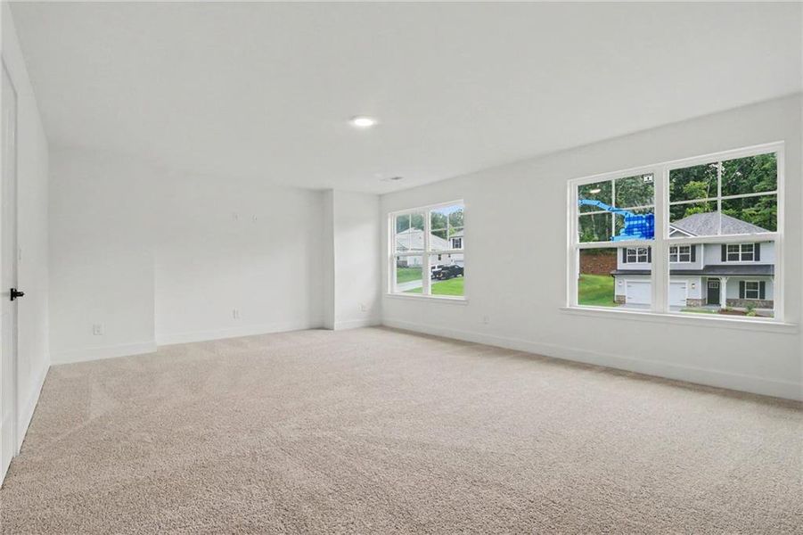 Spacious, unfurnished interior of a new home in Thunder Ridge, Dawsonville (Image 43).
