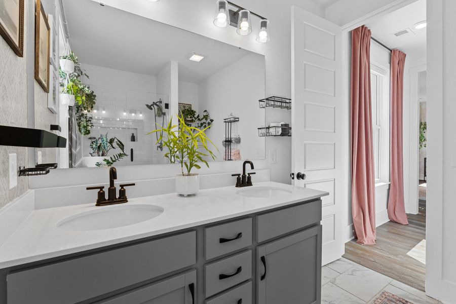 Furnished interior view inside a new home in , Ravenel (Image 32).