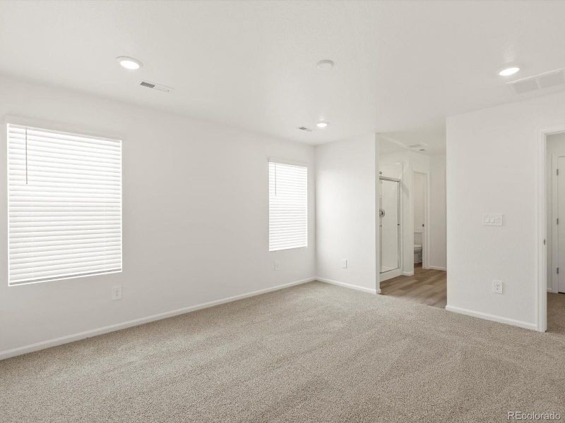 Spacious, unfurnished interior of a new home in Lake Bluff, Greeley (Image 11). Spacious, unfurnished interior of a new home in Lake Bluff, Greeley (Image 11).