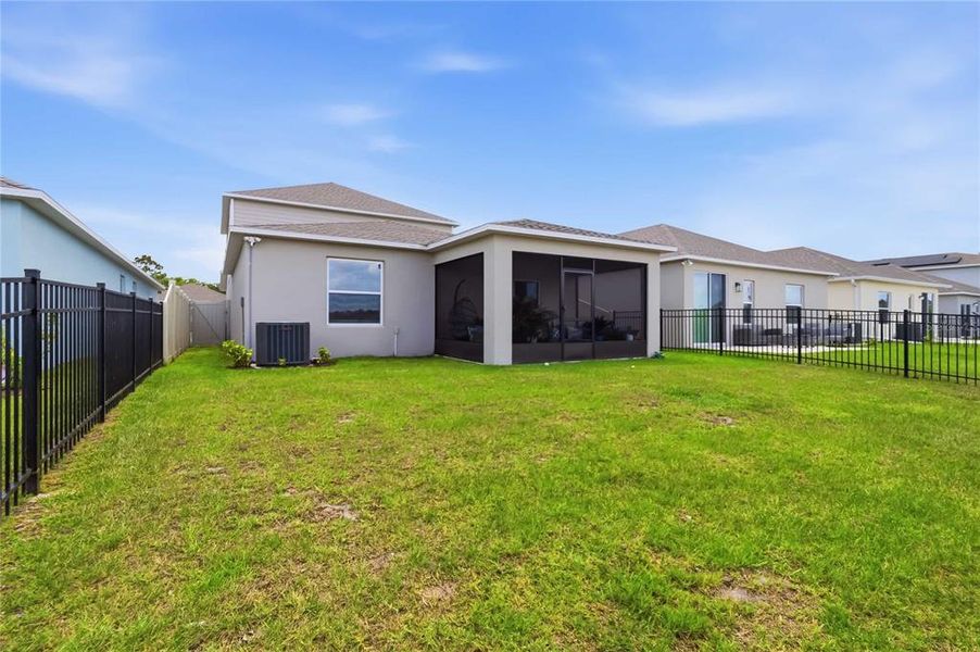 Exterior details and patio area of a home in , St. Cloud (Image 28).