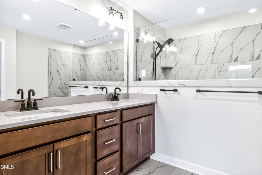 virtual-tour-156969-photo-17774858445806