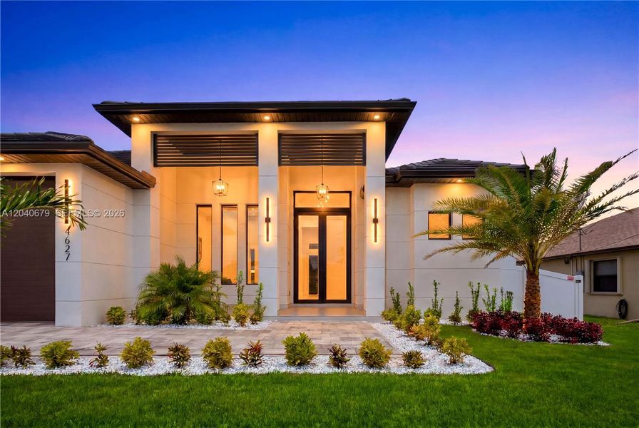 Offering 2,420 sq ft of living space, this thoughtfully designed home features 3 BEDS + DEN (easily a 4th bed), 3.5 BATHROOMS, Spain porcelain tile throughout, designer lighting & modern ceiling fans