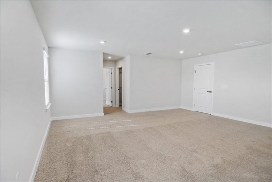 Spacious, unfurnished interior of a new home in Linden Park, Duncan (Image 32). Spacious, unfurnished interior of a new home in Linden Park, Duncan (Image 32).