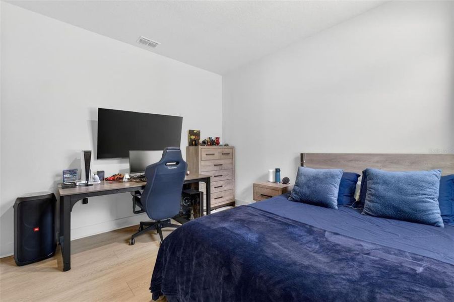 Furnished interior view inside a new home in , Winter Garden (Image 17).