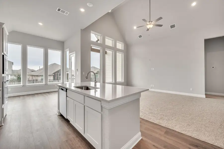 Furnished interior view inside a new home in Crescent Bluff, Georgetown (Image 11). Furnished interior view inside a new home in Crescent Bluff, Georgetown (Image 11).